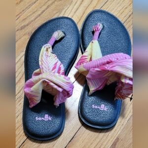 Sold Sanuk Yoga Sling Prints Tropical Girls 2-3 Good Used Sandals